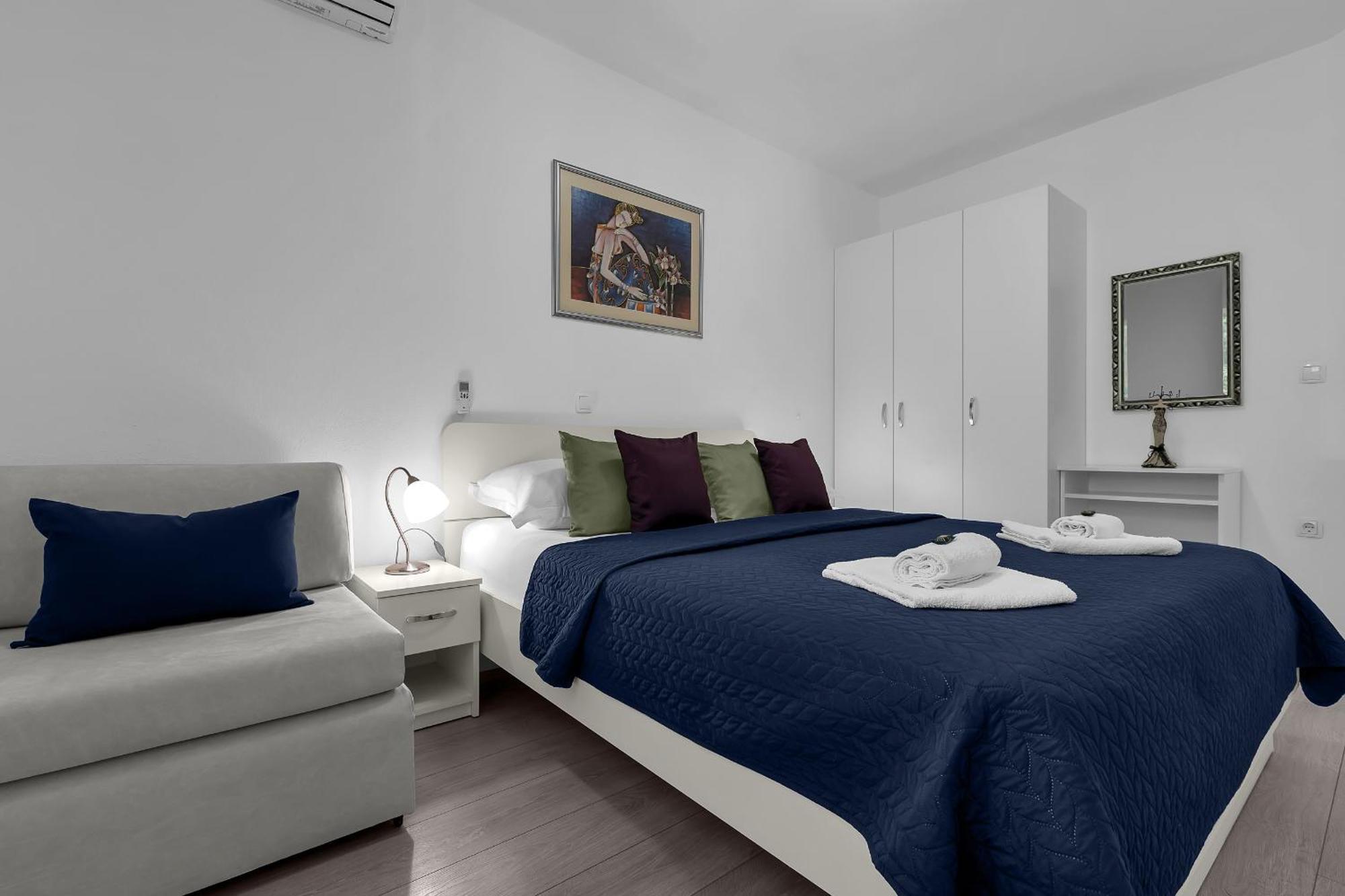 Apartments Villa Katarina Tučepi Quarto foto